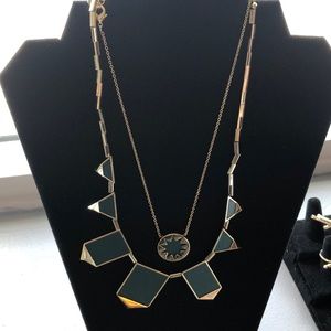 House of Harlow 2pc necklace bundle NWT gold green
